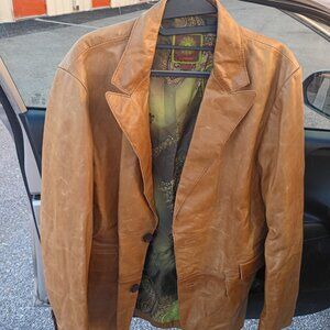 Kuhlman Jacket With An Ornate Paisley Lining.